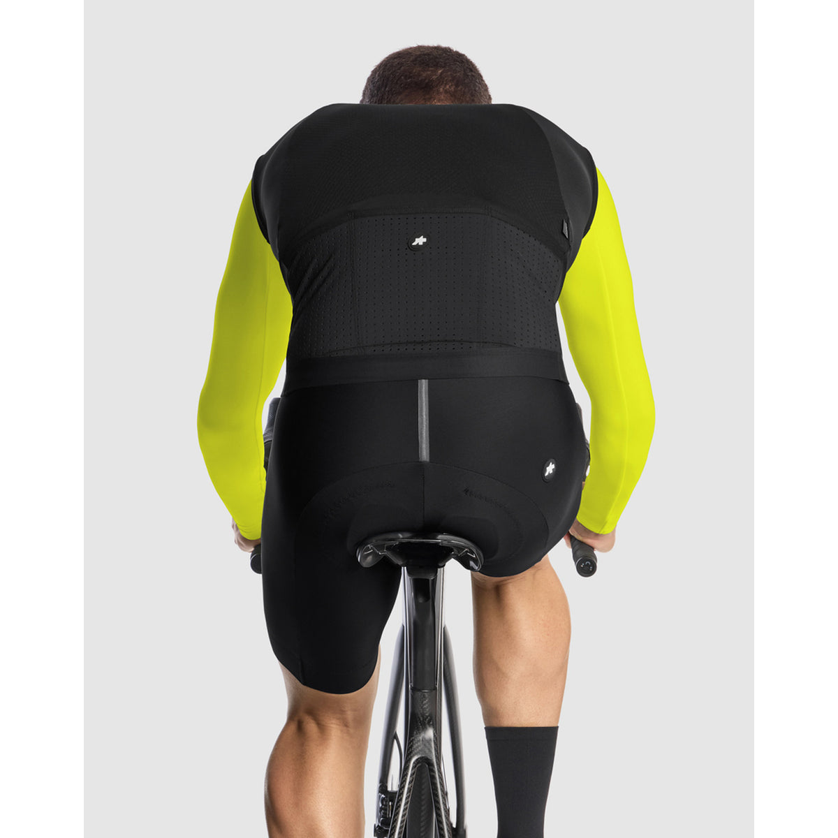 ASSOS EQUIPE R SPRING FALL S11 Sleeveless Jacket Black