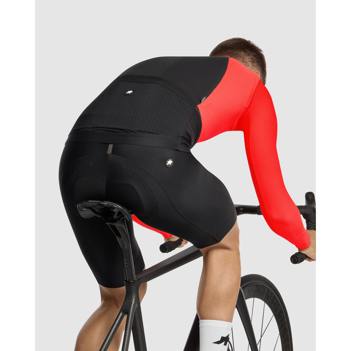 ASSOS EQUIPE R SPRING FALL S11 Sleeveless Jacket LollyRed