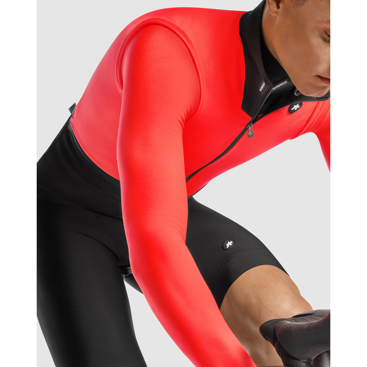 ASSOS EQUIPE R SPRING FALL S11 Sleeveless Jacket LollyRed