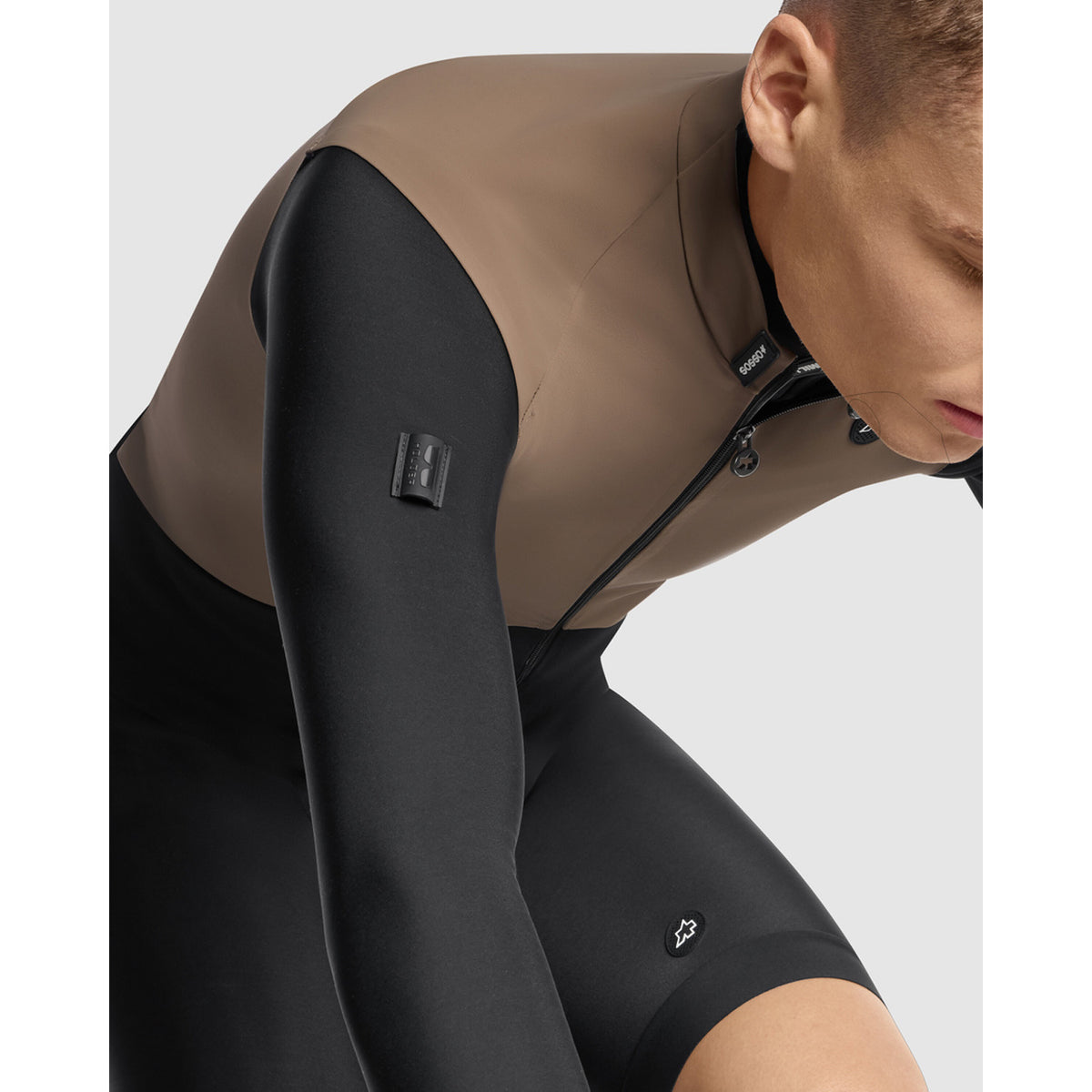 ASSOS MILLE GTS SPRING FALL S11 Terra Sand Sleeveless Jacket