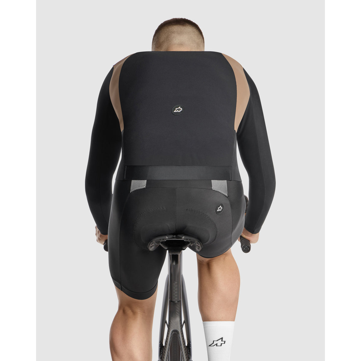 ASSOS MILLE GTS SPRING FALL S11 Terra Sand Sleeveless Jacket
