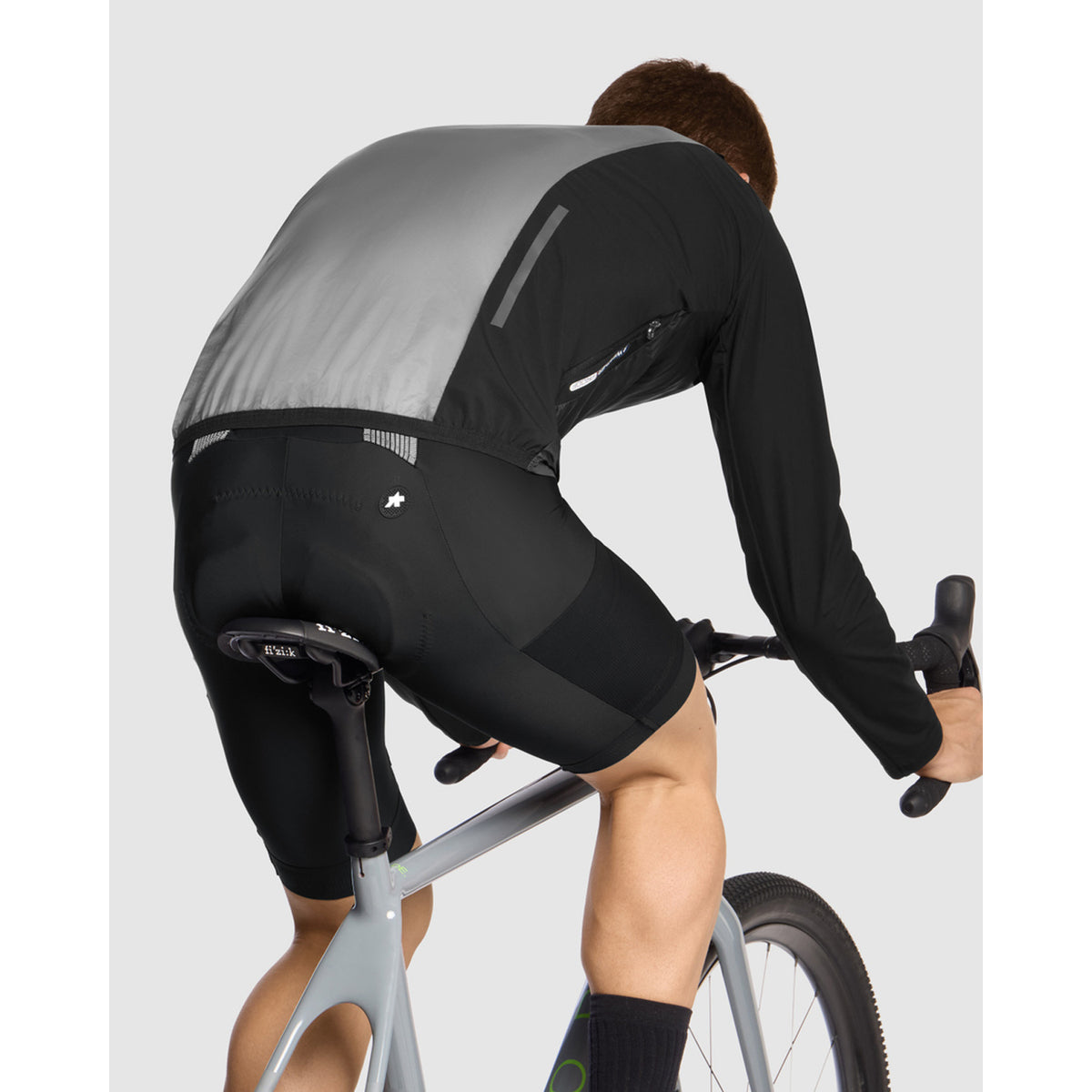 ASSOS TACTICA STEINADLER SHELL T5 Black Jacket