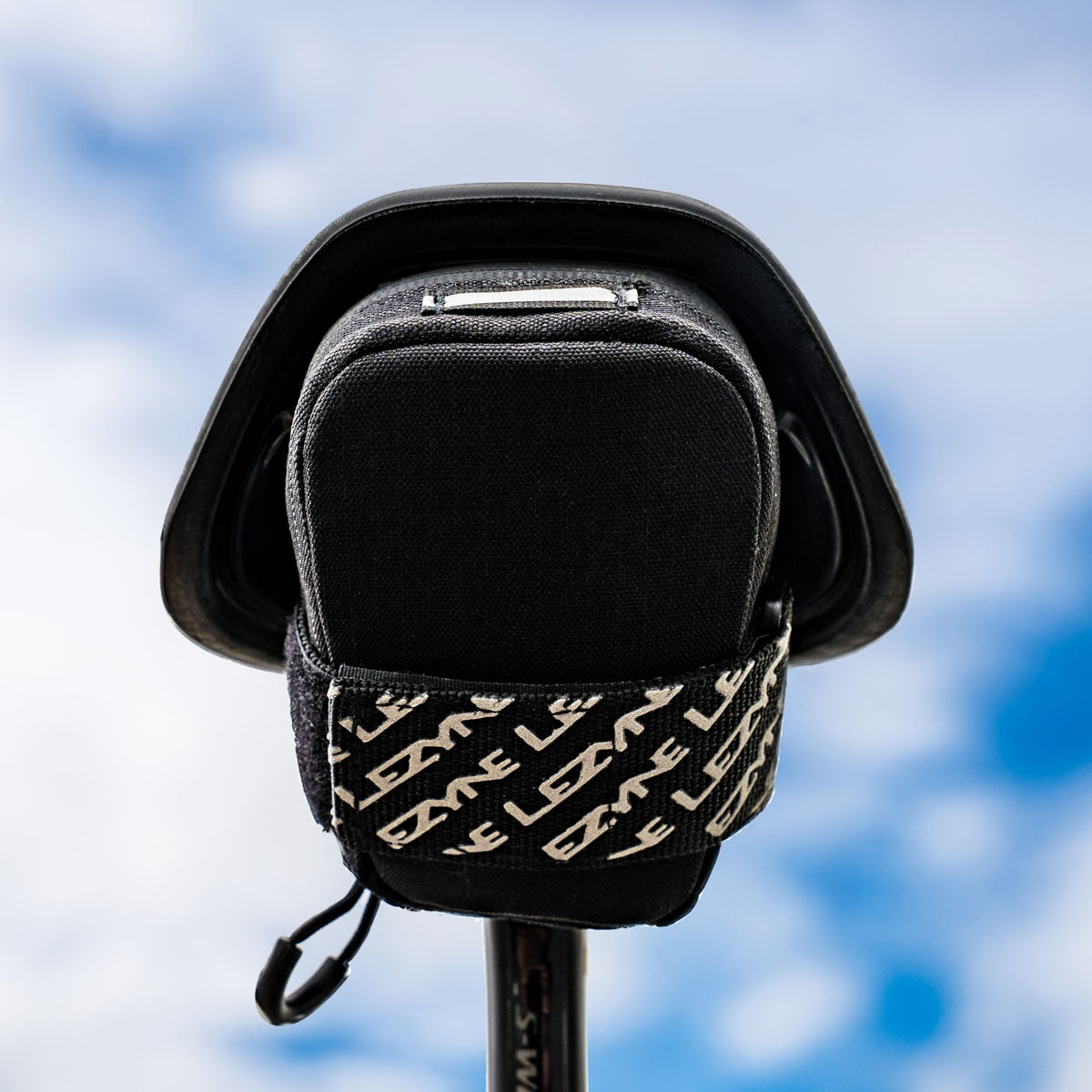 Must LEZYNE ROAD CADDY sadulakott