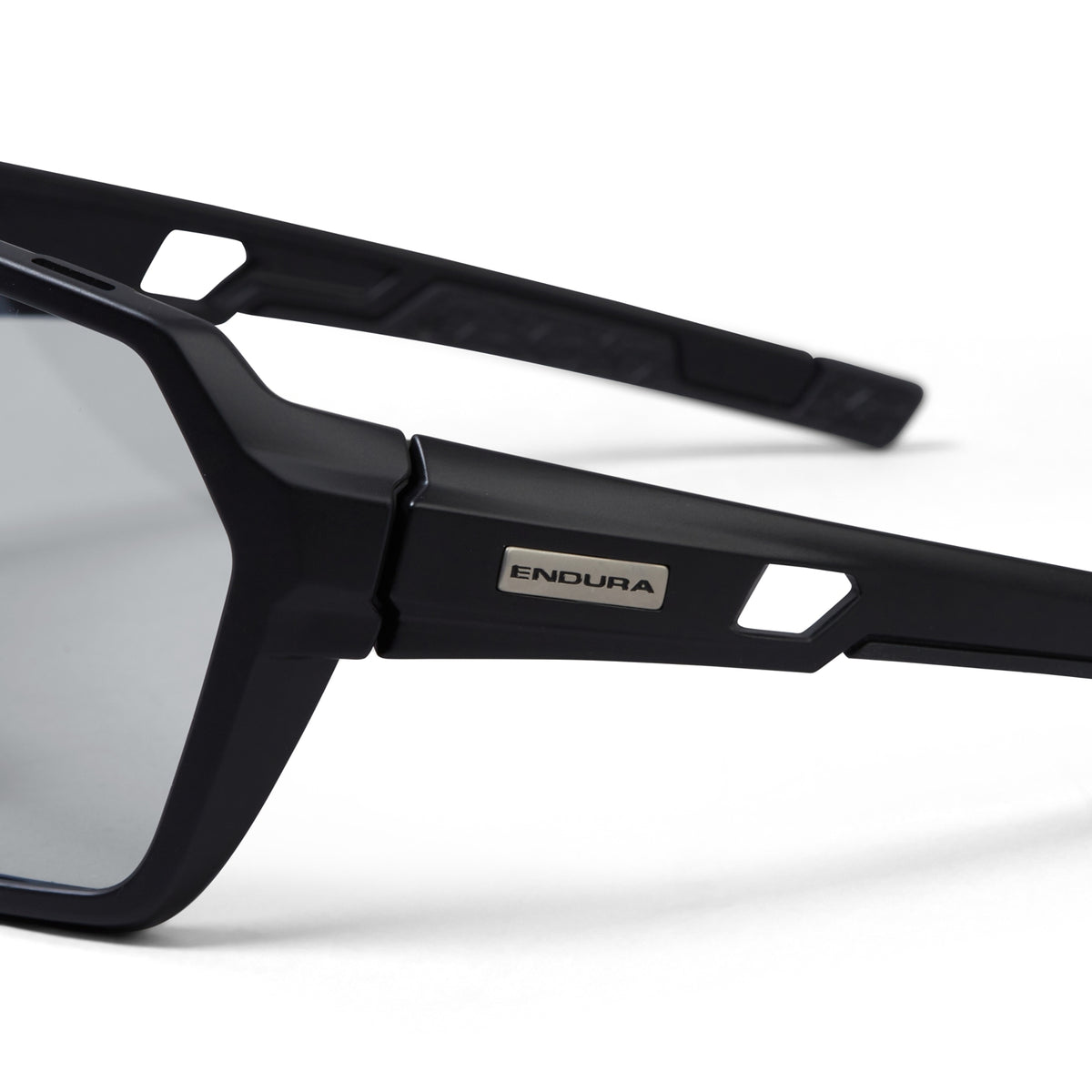 ENDURA SINGLETRACK Photochromic Glasses Black