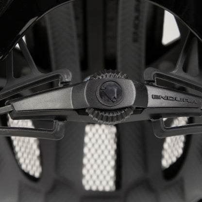 MTB kaciga ENDURA HUMMVEE PLUS MIPS Crna