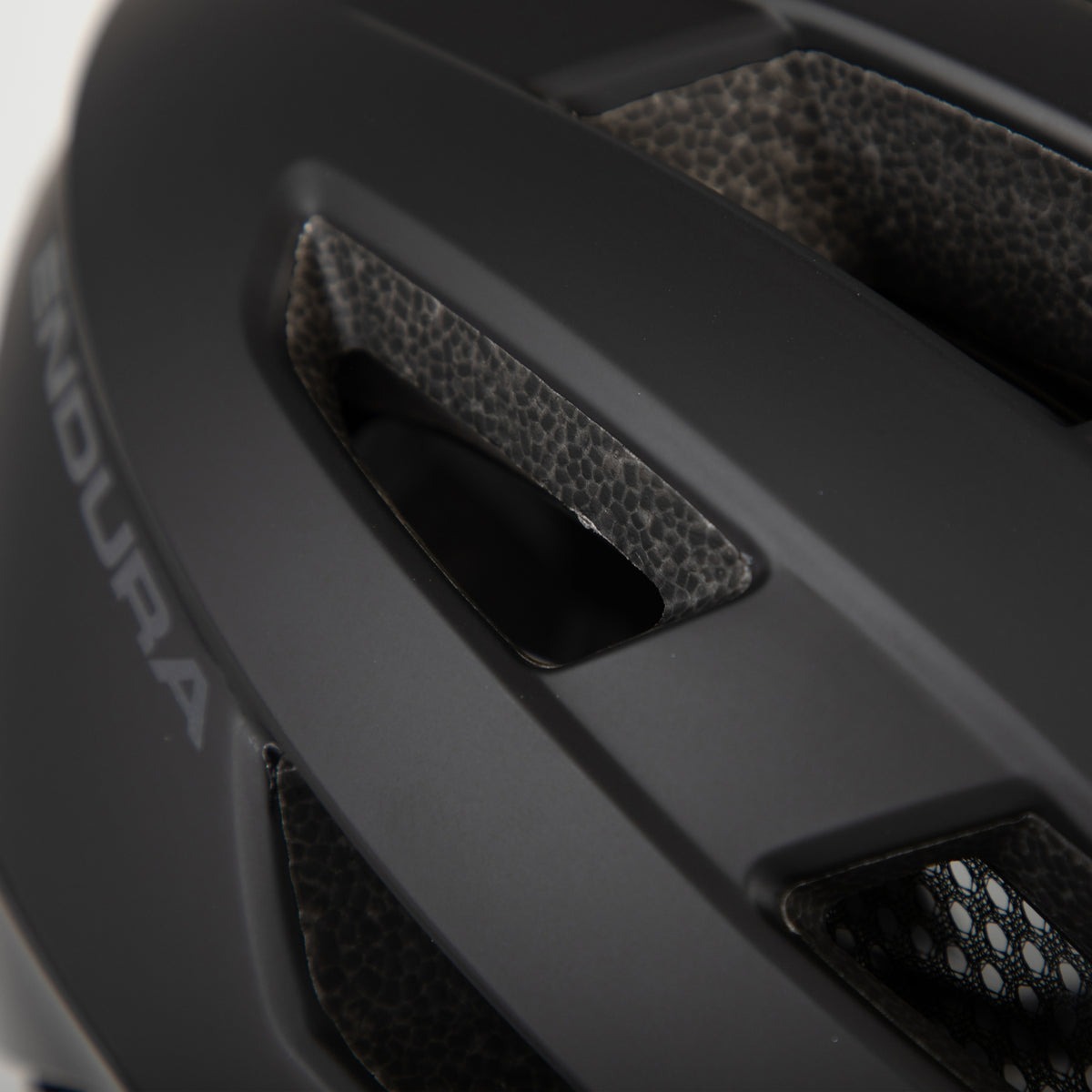 ENDURA XTRACT Road Helmet Black