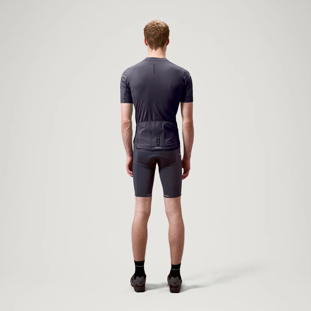 Tröja ENDURA ALLTRACK RIDE Korta Ärmar Carbon Grå