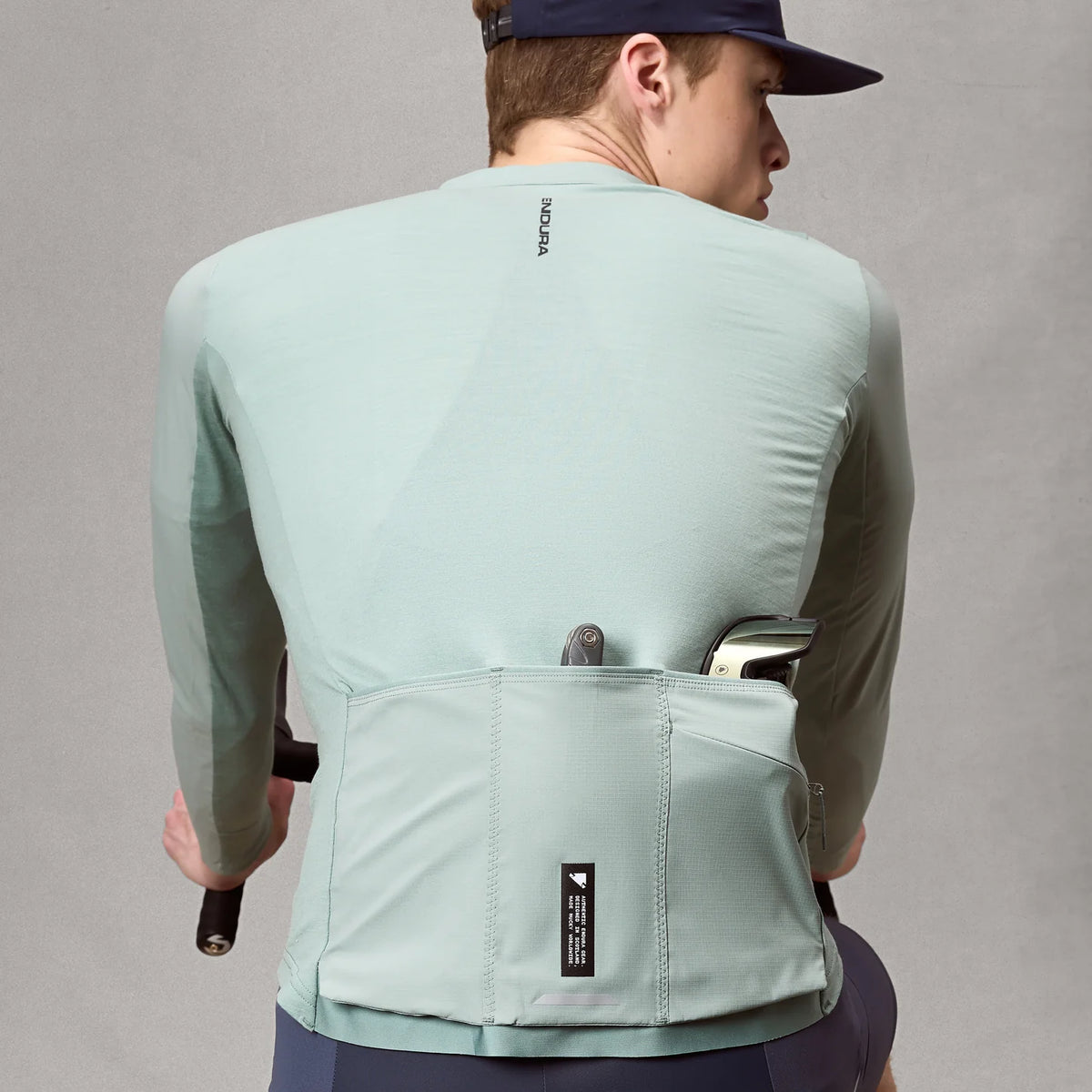 ENDURA ALLTRACK RIDE Long-Sleeved Jersey Sage Green