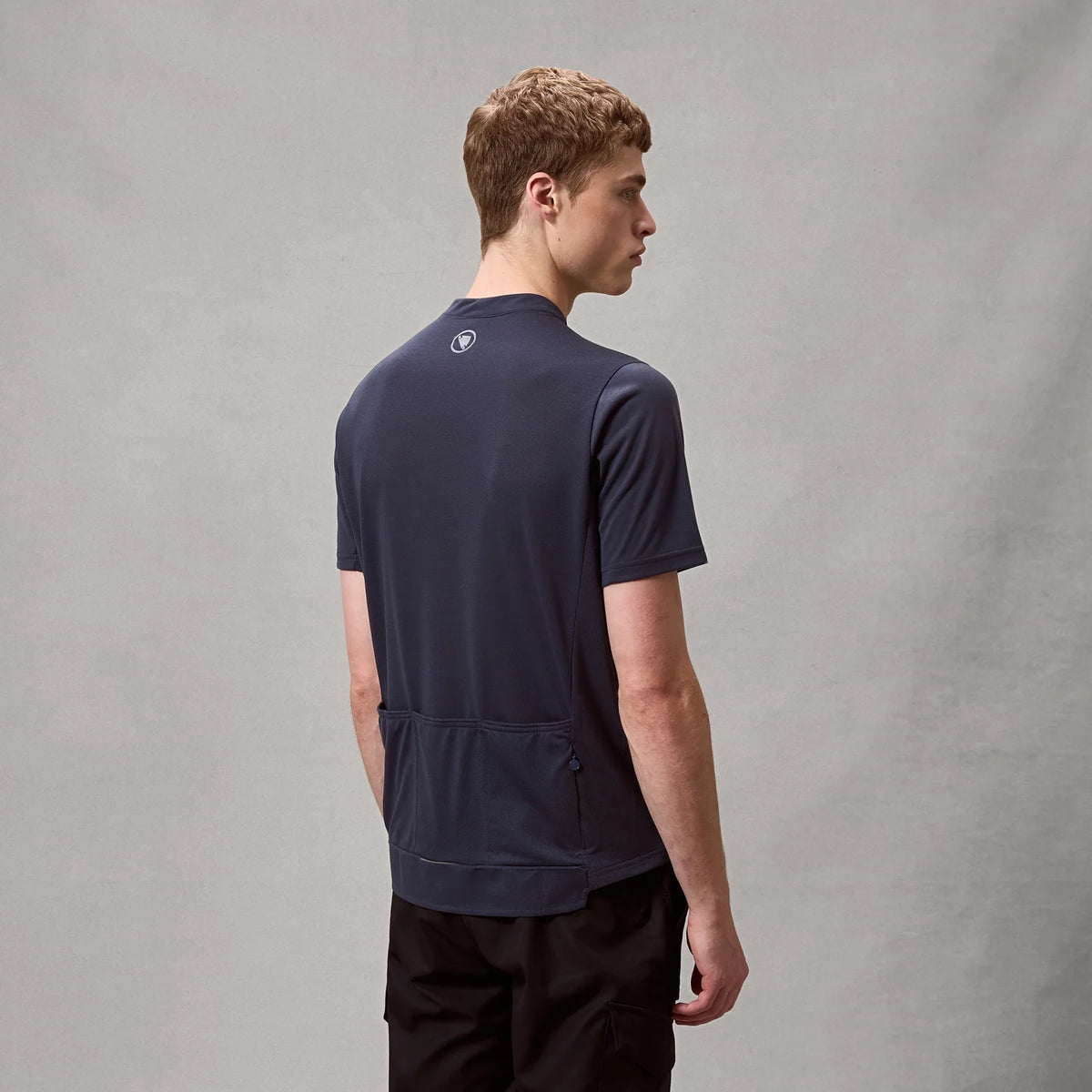 Pyöräilypaita ENDURA LOOP ZIPPED Lyhythihainen Carbon Harmaa