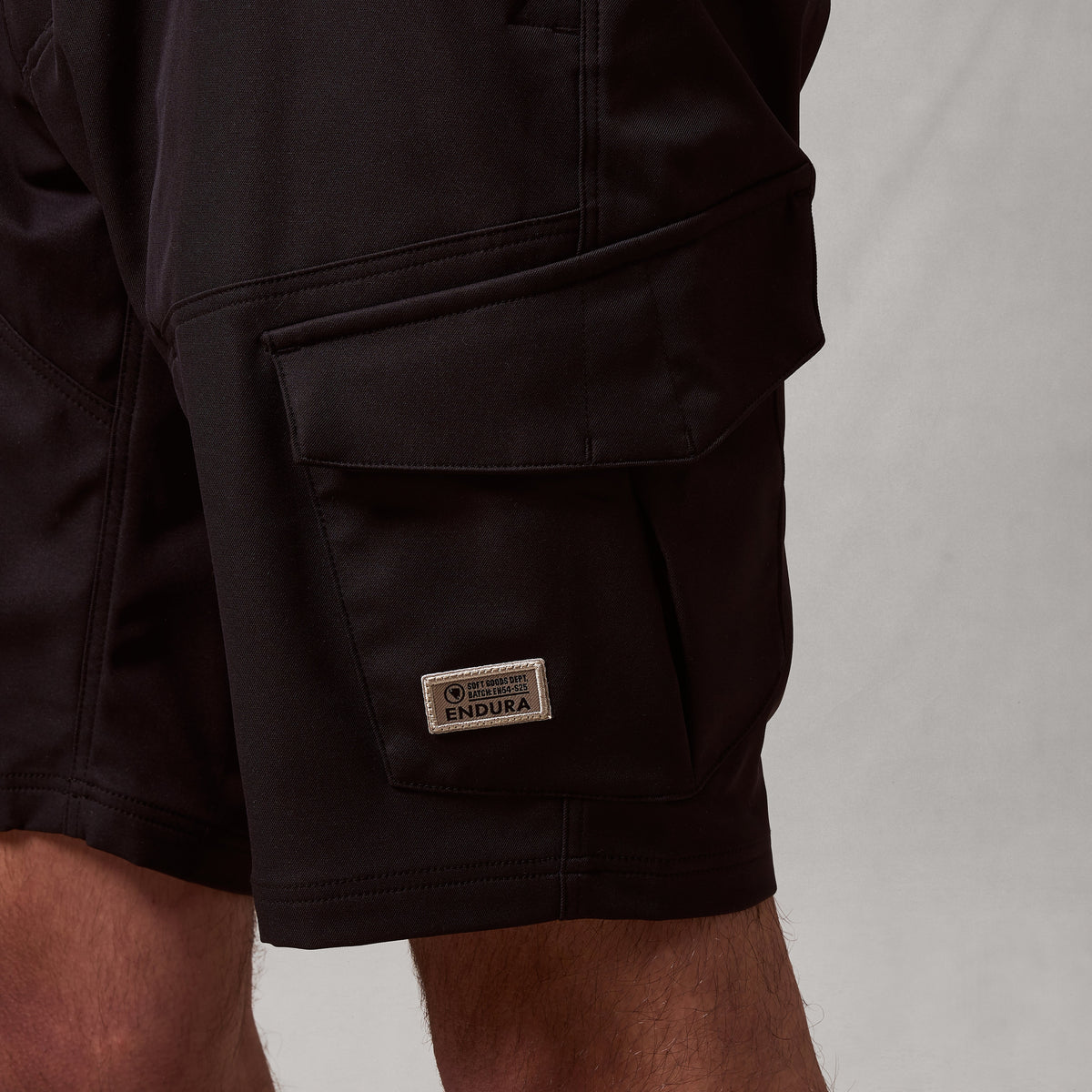 Šortky ENDURA LOOP CARGO černé