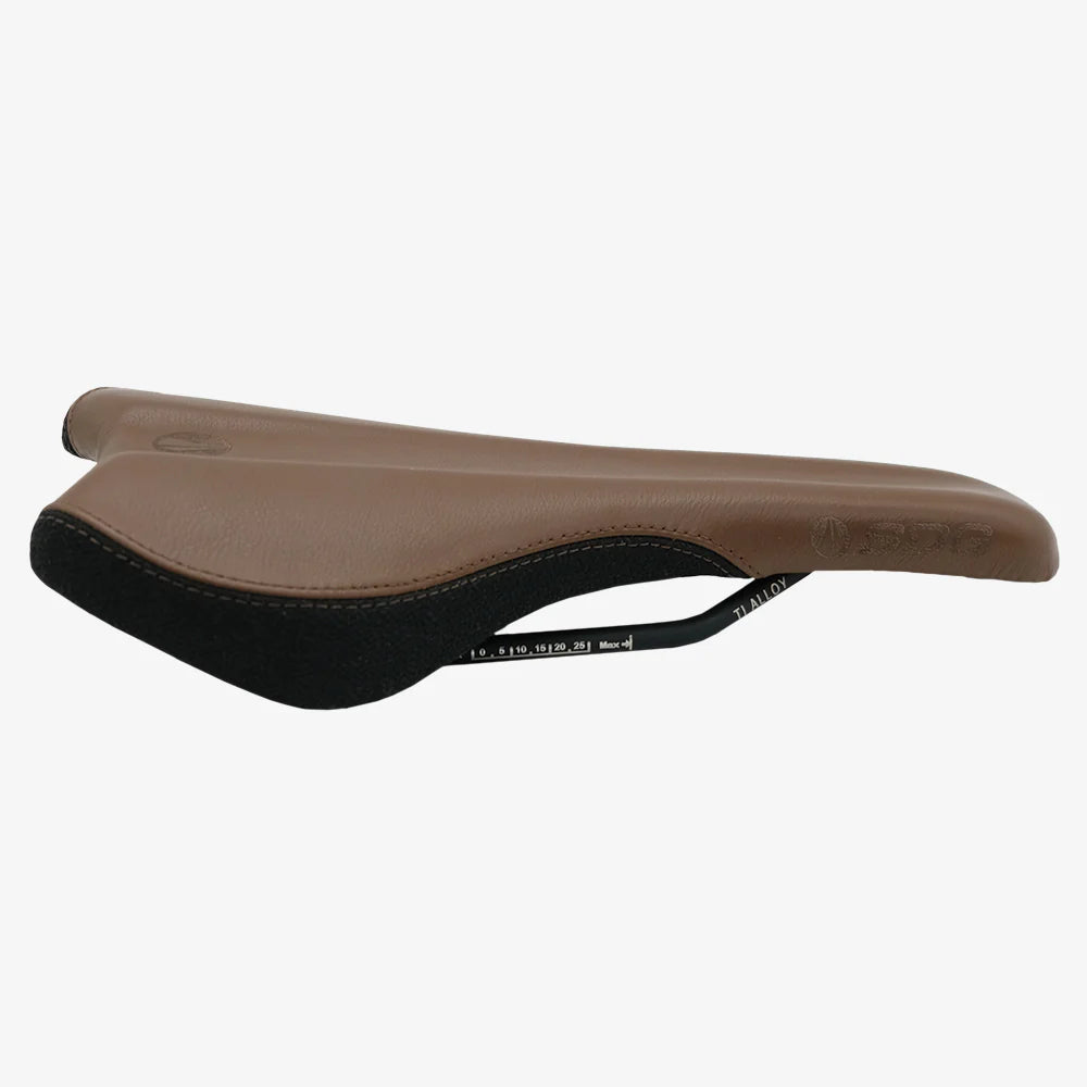 Sadel SDG RADAR MTN Rails Titanium-Alu Brun/Sort