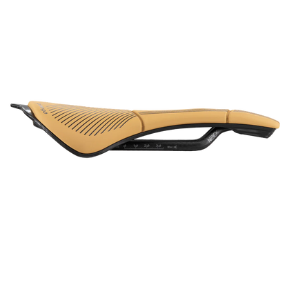 Sedlo PROLOGO SCRATCH M5 PAS AGX SLIDE CONTROL Tirnice Nack Bež