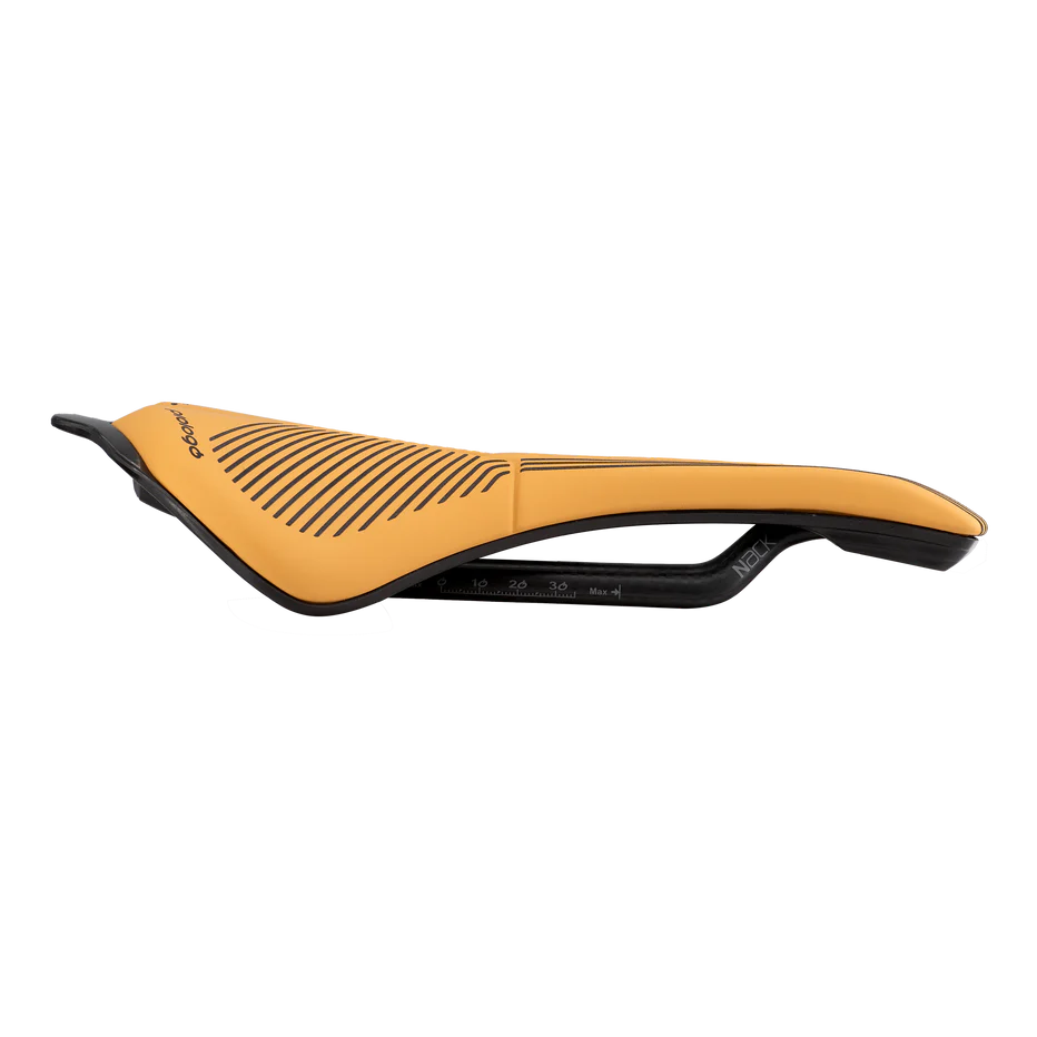 PROLOGO SCRATCH M5 PAS AGX 140mm Saddle Nack Rails Beige