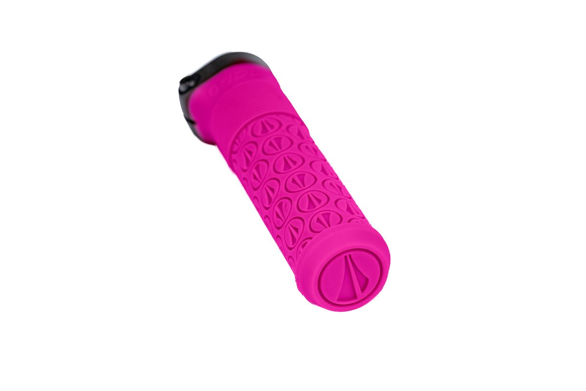 SDG SLATER Junior V2 Grip Pink
