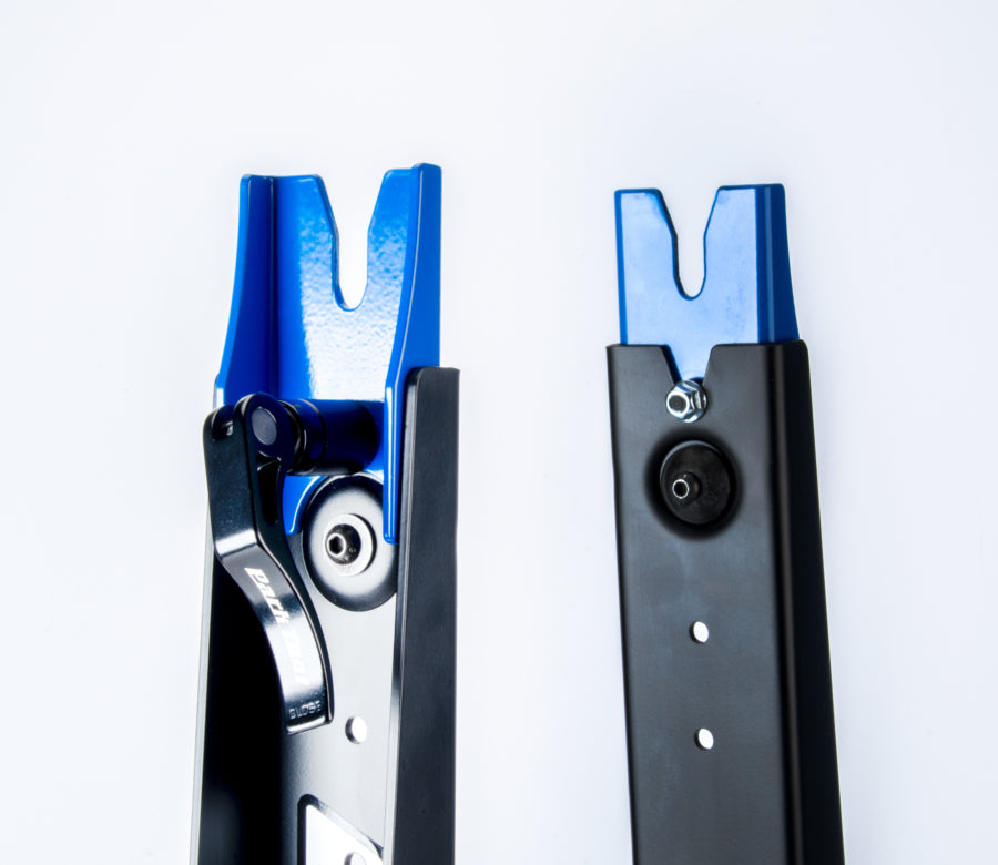 Park Tool TS-4EB na centrownicy TS-4.3