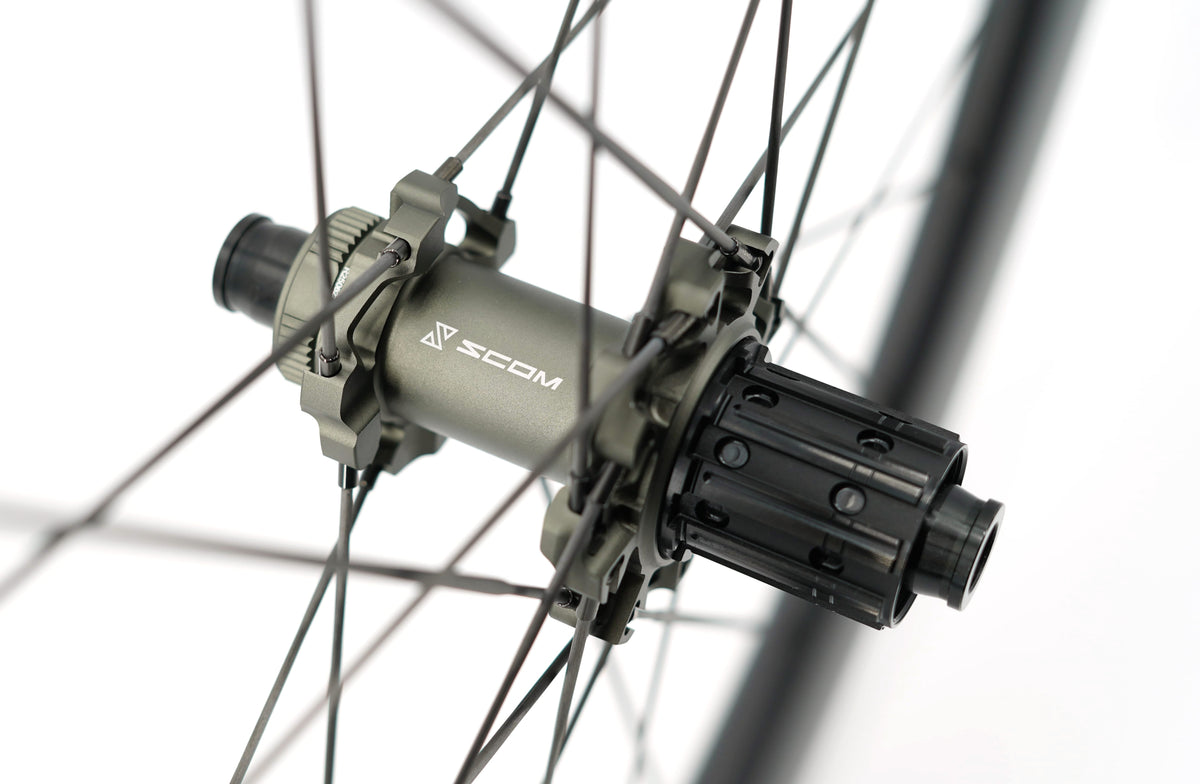 SCOM ULTRA 62 Tubeless Ready (Center Lock) -pyöräpari