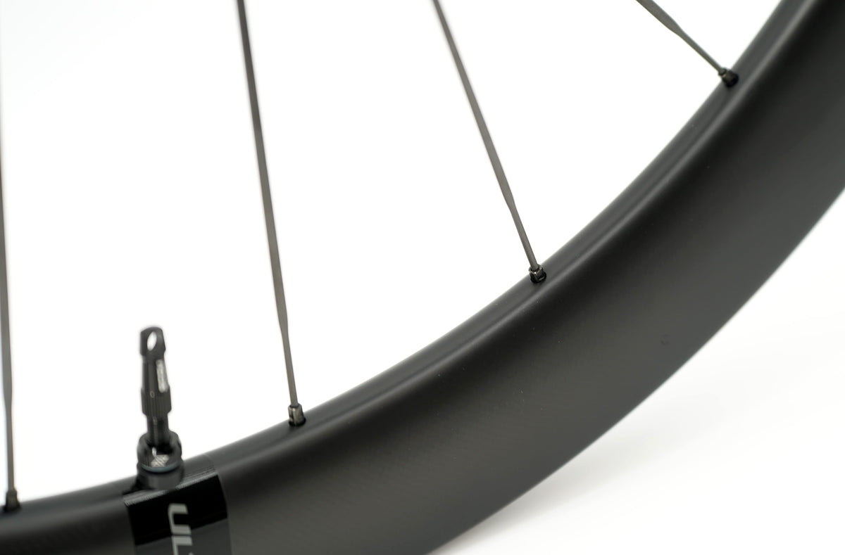 SCOM ULTRA 62 Tubeless Ready (Center Lock) -pyöräpari
