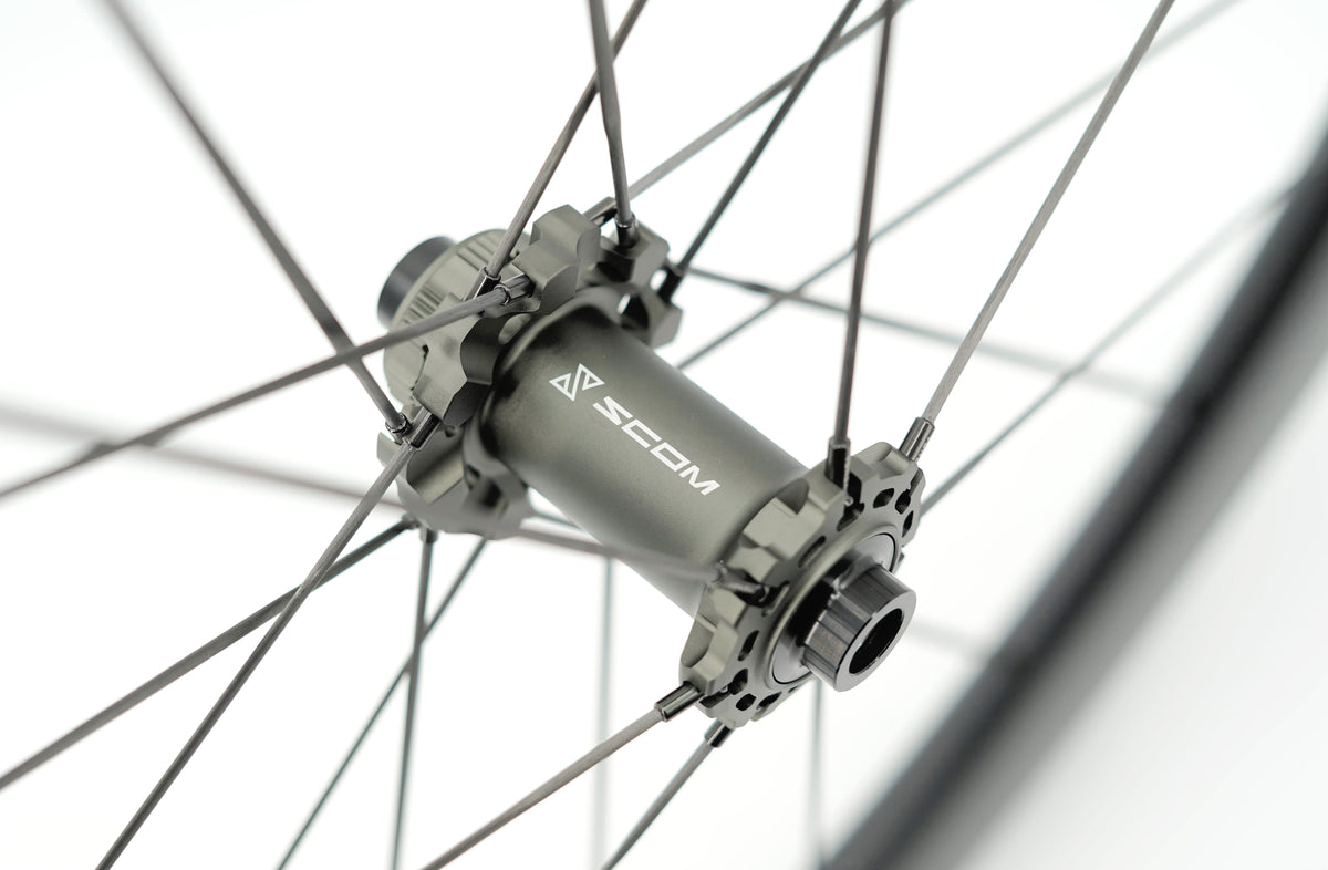 SCOM ULTRA 62 Tubeless Ready (Center Lock) -pyöräpari