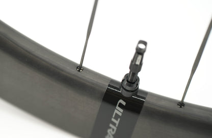 Wielpaar SCOM ULTRA 62+ Tubeless Ready (Center Lock)