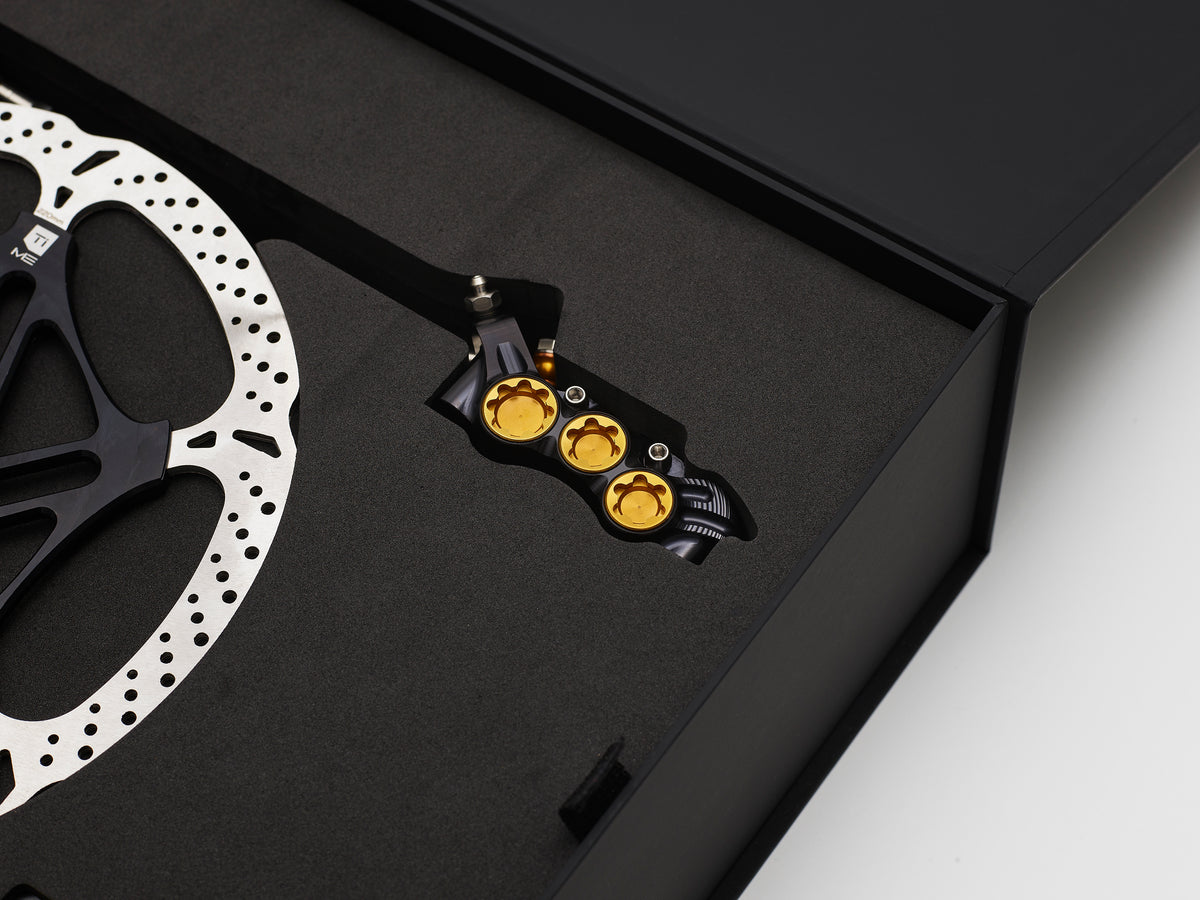 Pair of HOPE TECH 4 EVO V6Ti Brakes with Black Hoses – Black/Gold Limited Edition