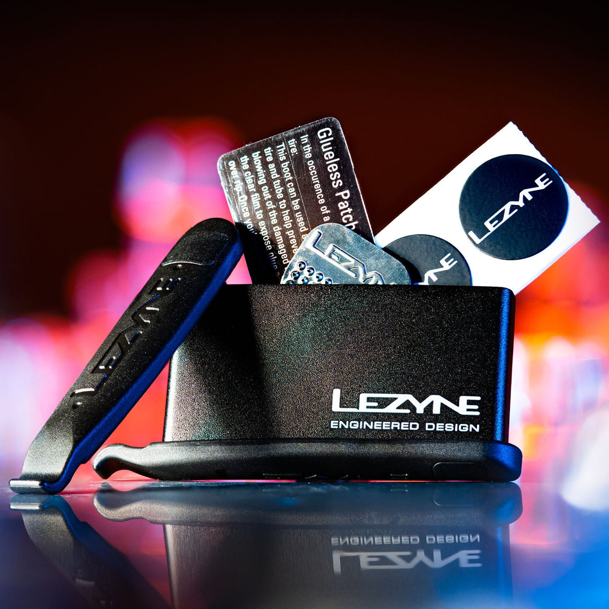 LEZYNE LEVER KIT reparationssæt med sort aluminiumsetui