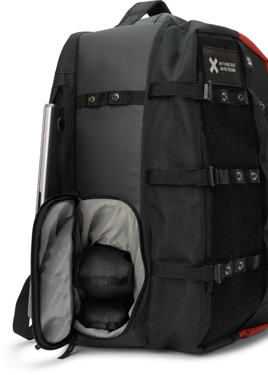USWE BUDDY ATHLETE GEAR 40 L Backpack