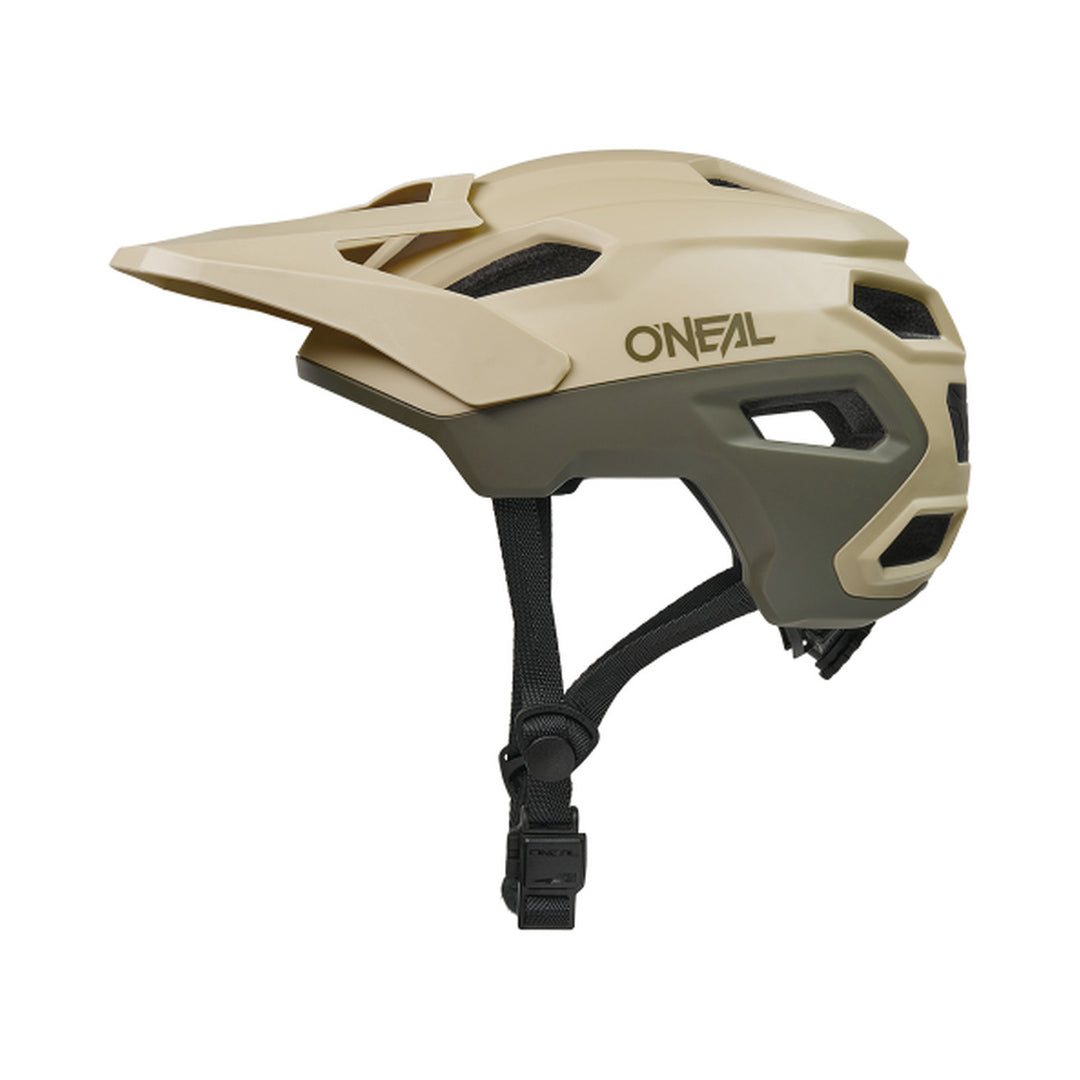 O'NEAL TRAILFINDER EVO SOLID kalnu velosipēda ķivere, smilšu un olīvzaļā krāsā, 2026 — produkta skats