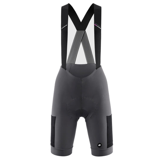 ASSOS TACTICA KIESKAFER T5 GRAVEL sieviešu īsie velosipēdistu šorti ar lencēm, pelēki — uz balta fona, 2000 x 2000