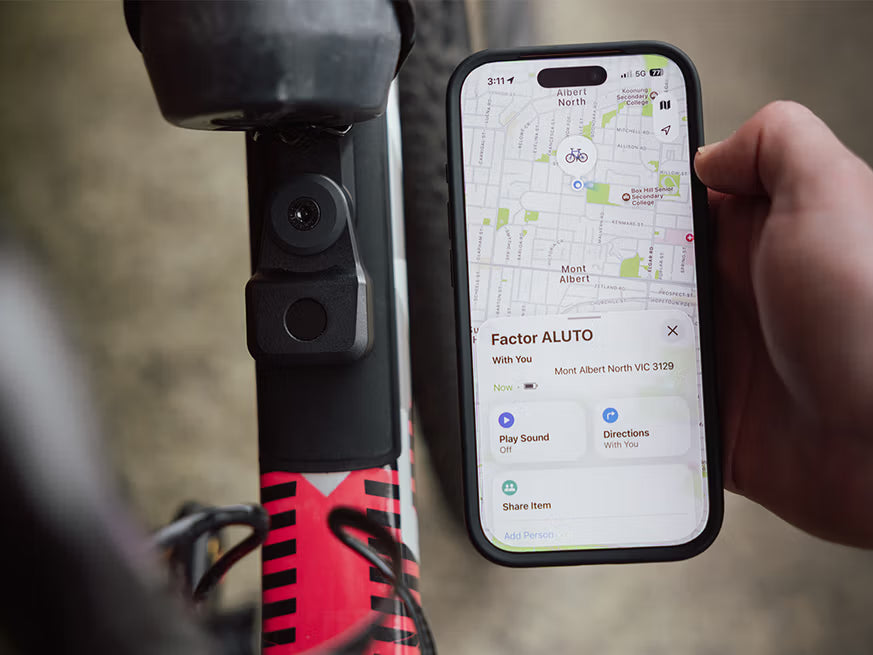 Quadlock-fäste för larm och spårare vid flaskhållaren – flaskhållaradapter