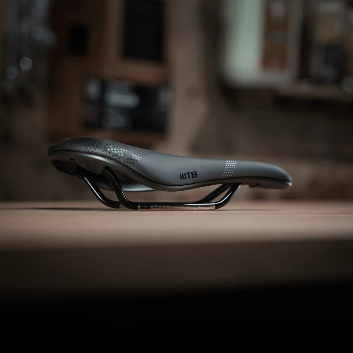WTB SOLANO Medium 142mm Titanium Rails Saddle