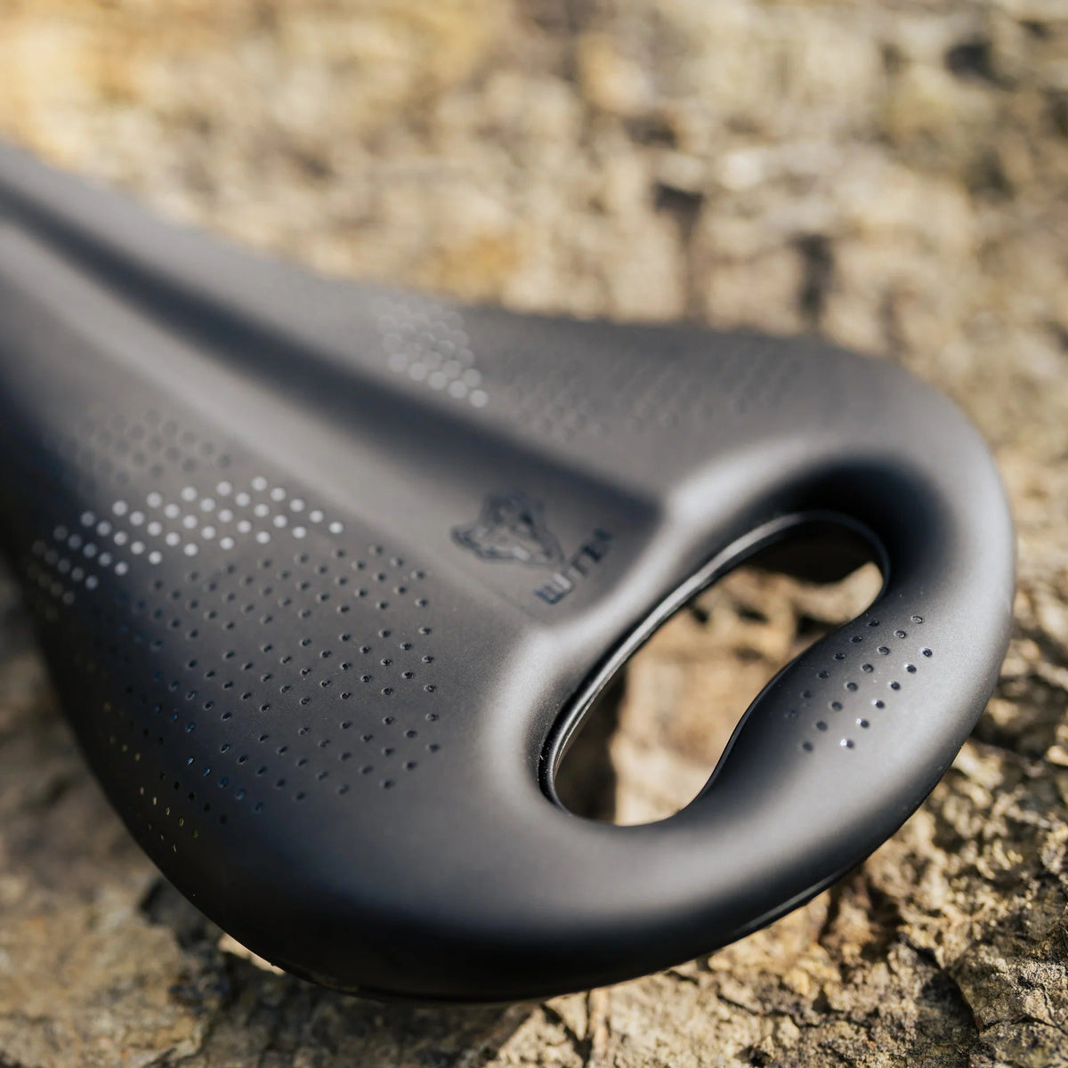 WTB DEVO PICKUP Medium 142mm Titanium Skinners Sadel