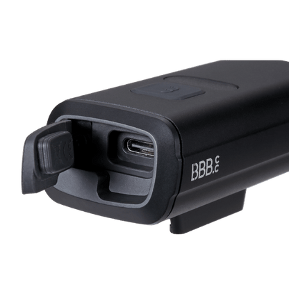 Przednia lampka BBB NANOSTRIKE 700i czarna