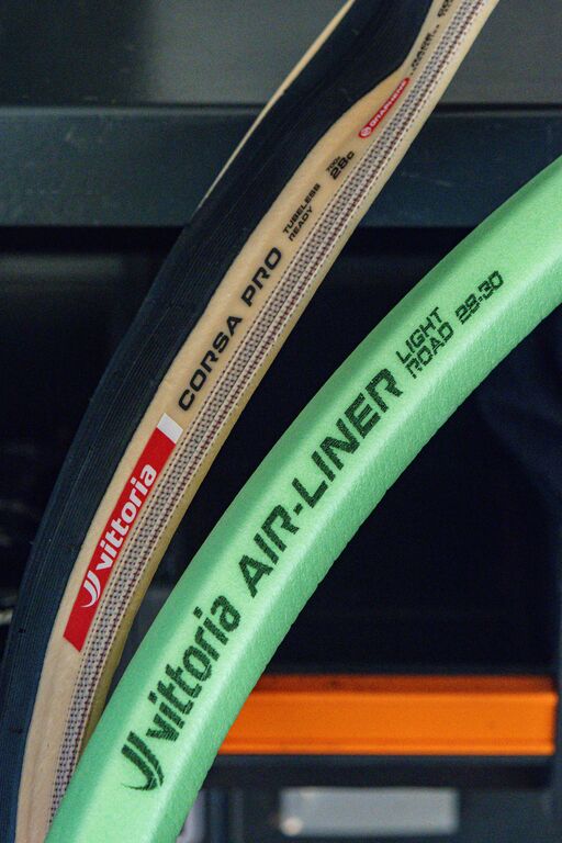 Antipinchningsskum VITTORIA AIR-LINER LIGHT ROAD 700x38-42