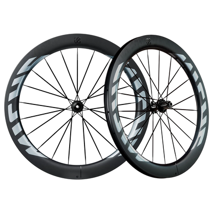 Pár kol MICHE DEVA RD 62 připravených pro bezdušové použití (Center Lock), stříbrná