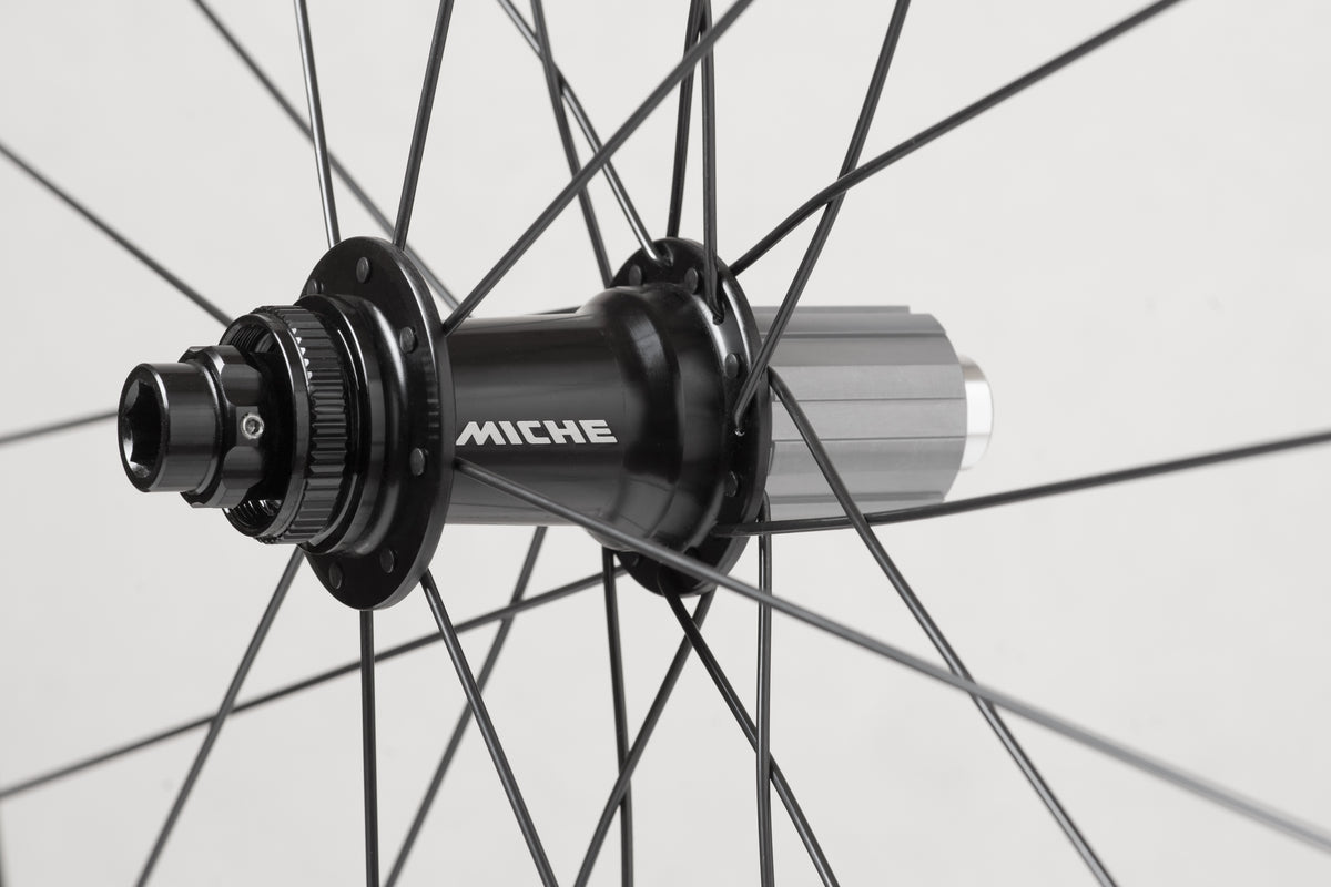 Pár kol MICHE ASFALTO 45 Tubeless Ready (Center Lock)