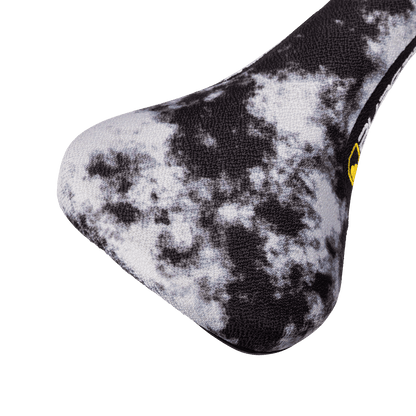 BURGTEC THE CLOUD BOOST sadul CrMo siinidega, Acid Wash hall — Acid Washi tagumise osa detail