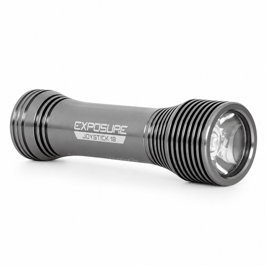 Voorlamp EXPOSURE LIGHTS JOYSTICK 18 — productweergave tegen een witte achtergrond