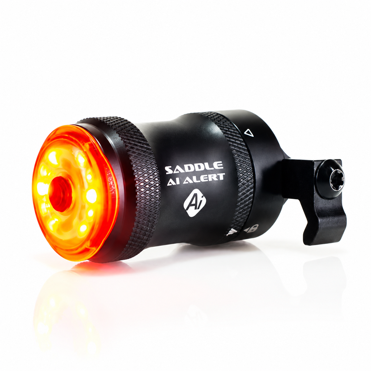 Lampă spate LEZYNE SADDLE Ai ALERT 250 — lampă aprinsă