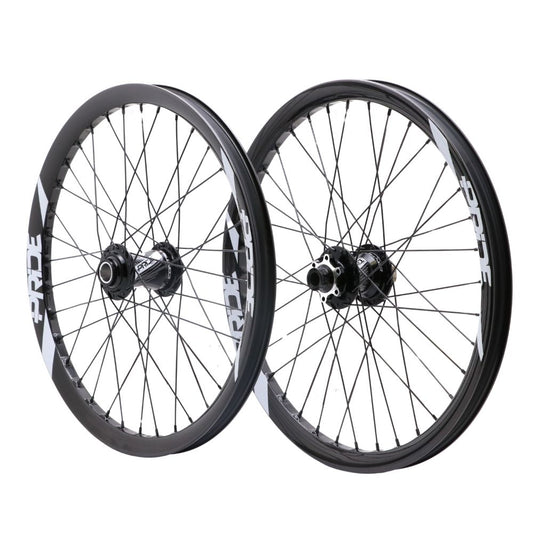 Sada kol PRIDE 20" (406 mm) Carbone Wave Gloss White Control V2 Disc Osy 20/15 mm Černá/Bílá