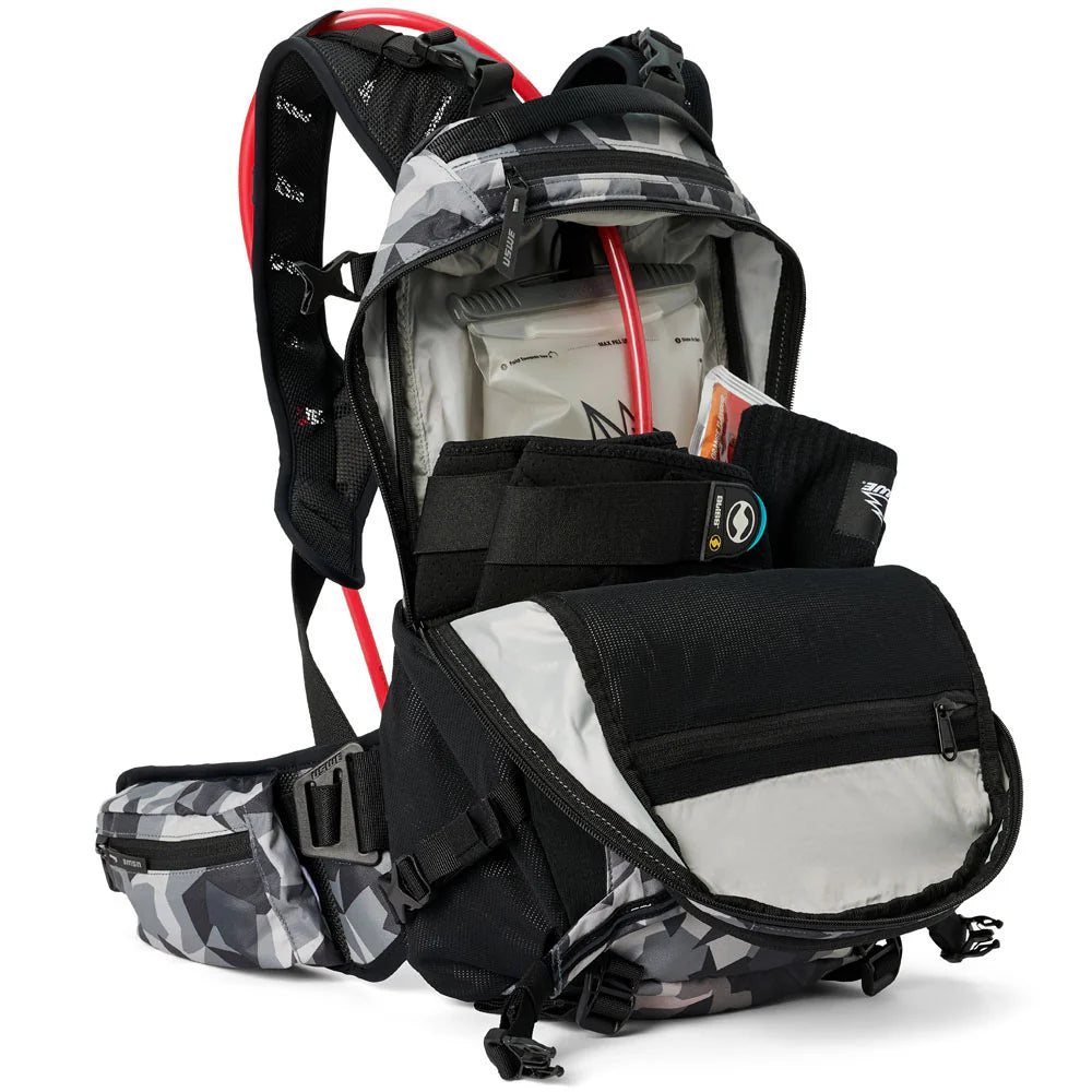 Batoh USWE SHRED 16 L Camo