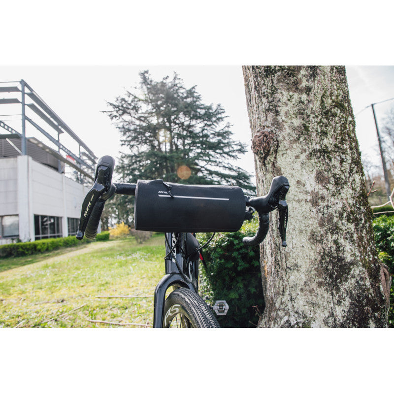 ZEFAL Z-ADVENTURE F2 AERO 2,5L Styrtaske Sort