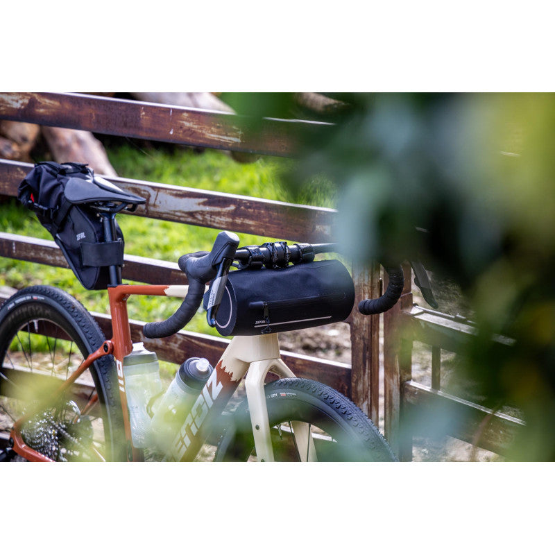 ZEFAL Z-ADVENTURE F2 AERO 2,5L Styrtaske Sort