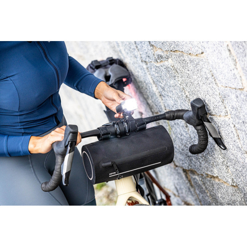 ZEFAL Z-ADVENTURE F2 AERO 2,5L Styrtaske Sort